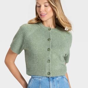 Short Sleeve Cozy Knit Button Down Cardigan Sweater in Green Size Medium